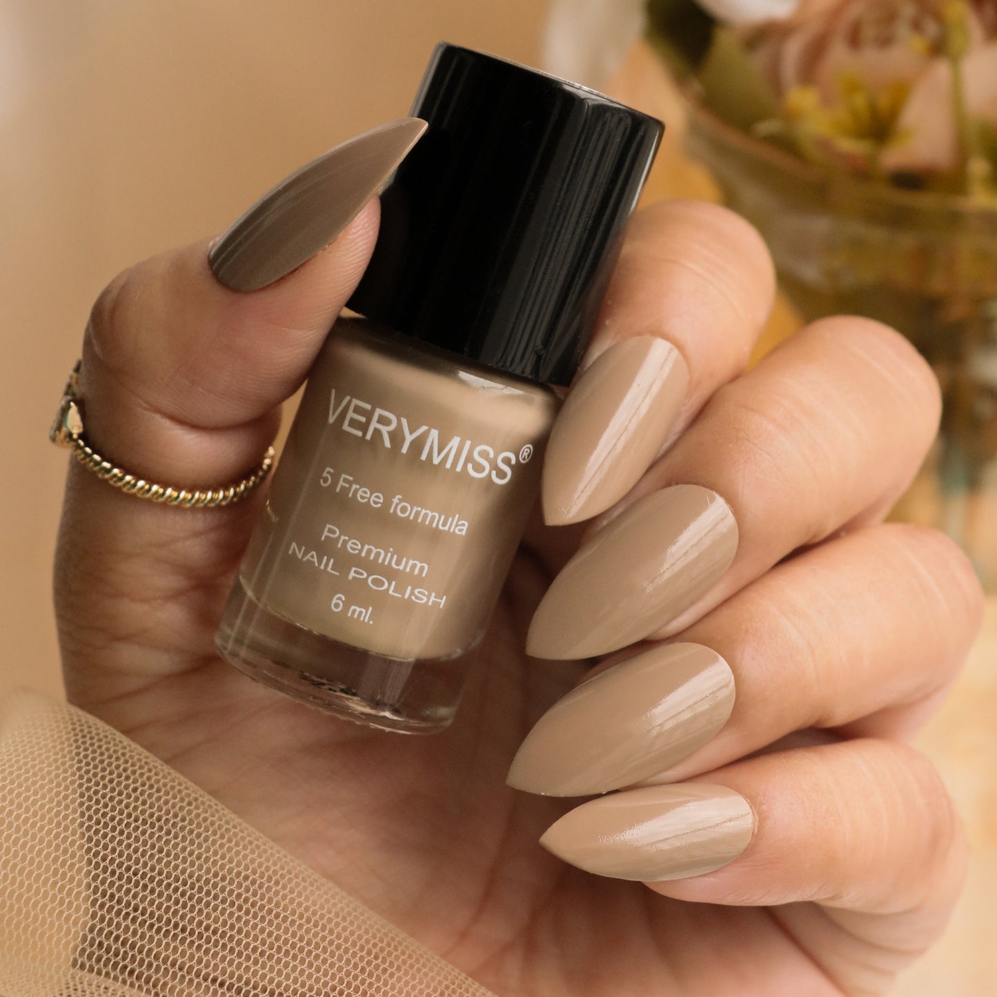 Premium Classic Nail Polish - 267 Honey Bun