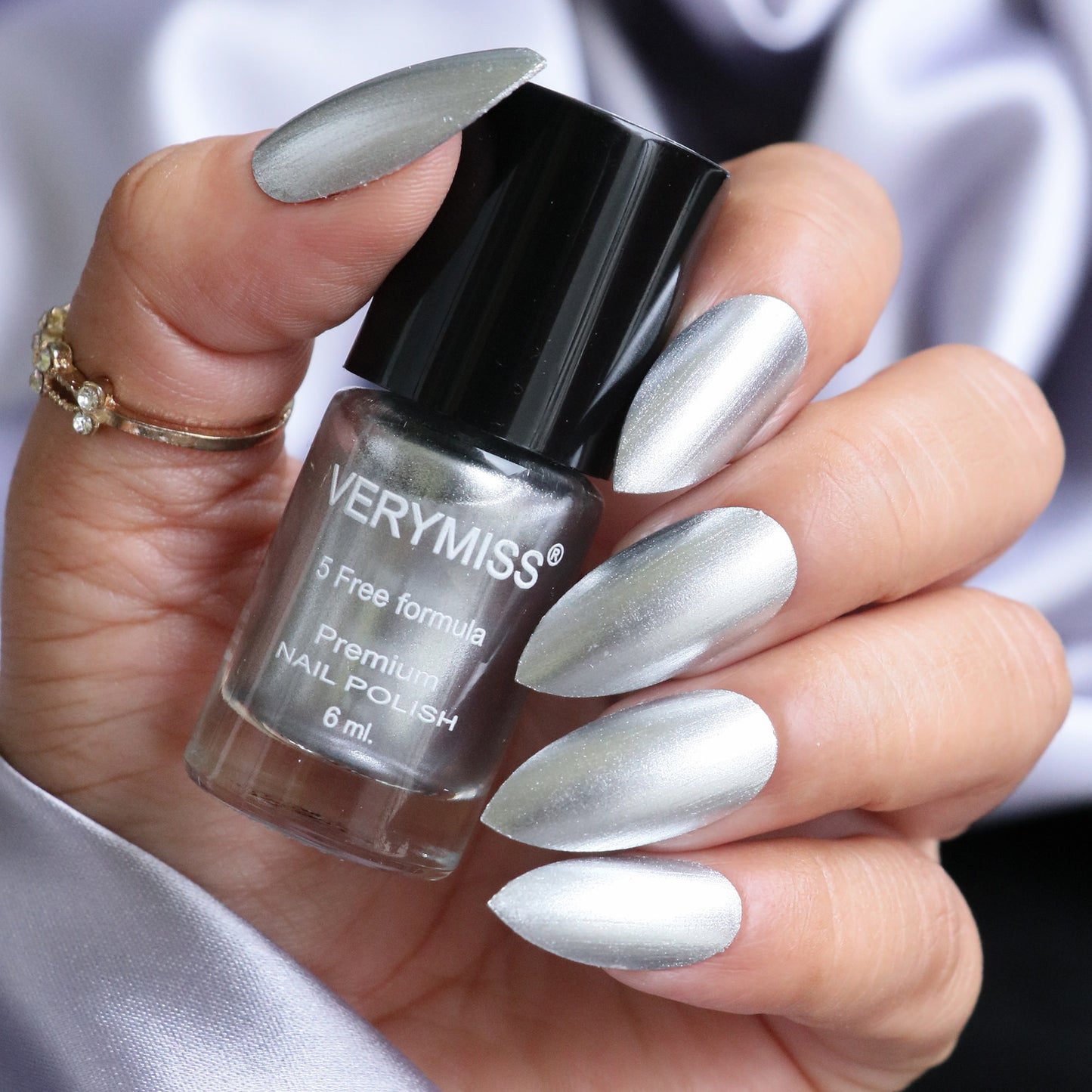 Premium Pearl Nail Polish - 237 Steel Silver