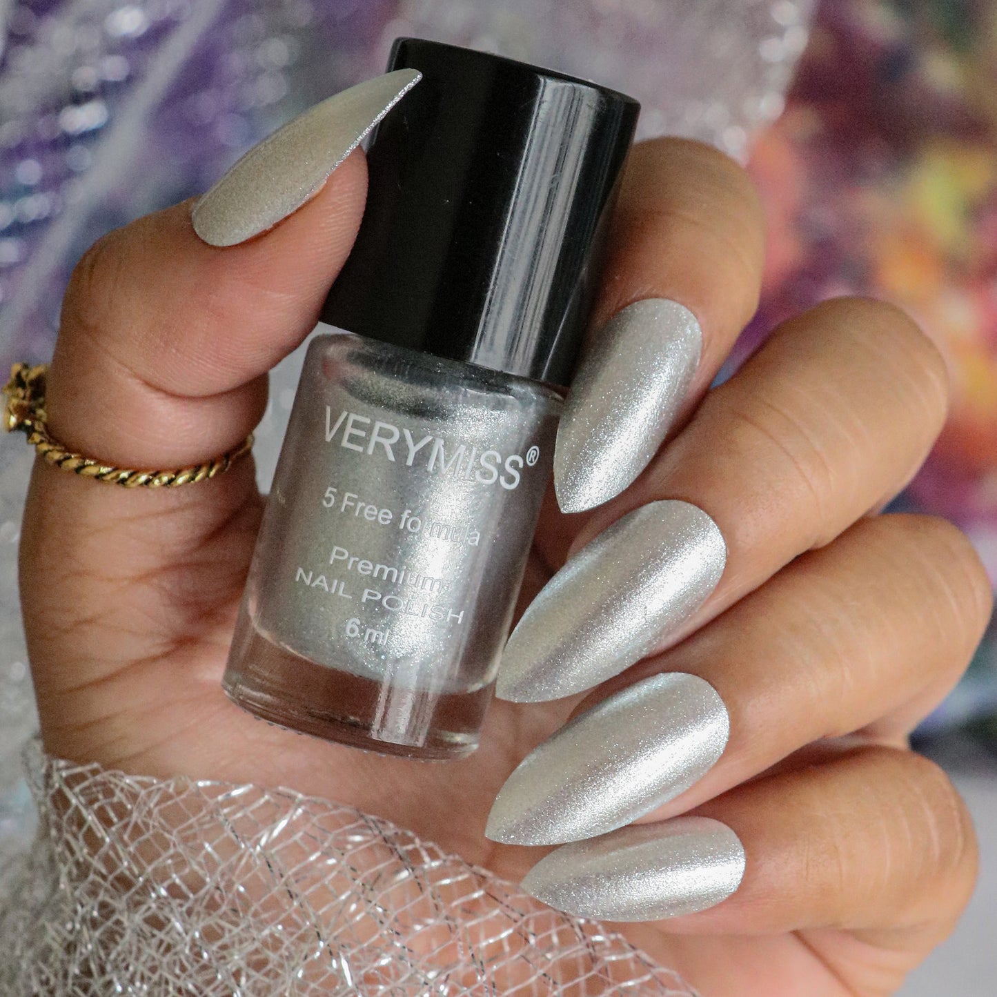 Premium Shimmer Nail Polish - 203 Silver Shine