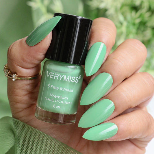 Premium Nail Polish - 273 Leaf Green